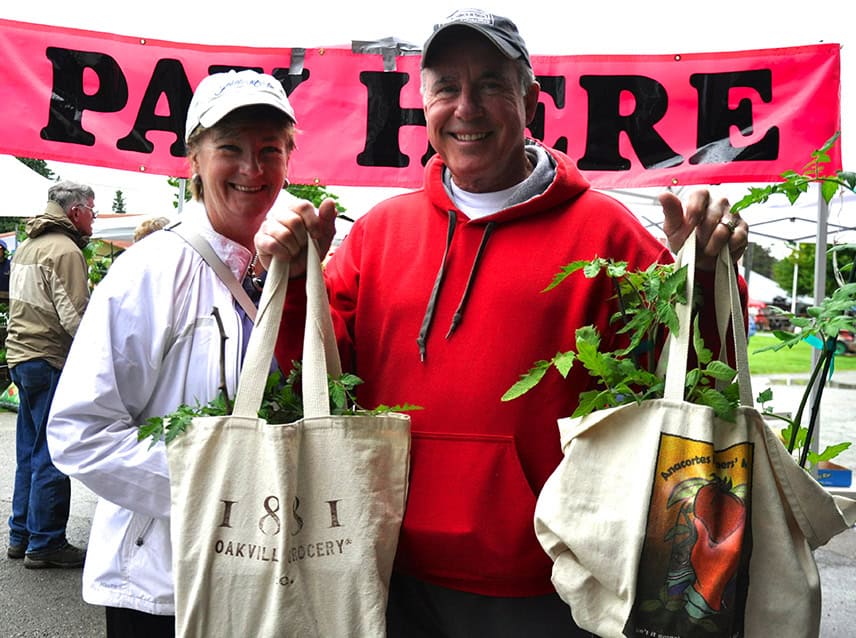 Happy customers at the plant fair!